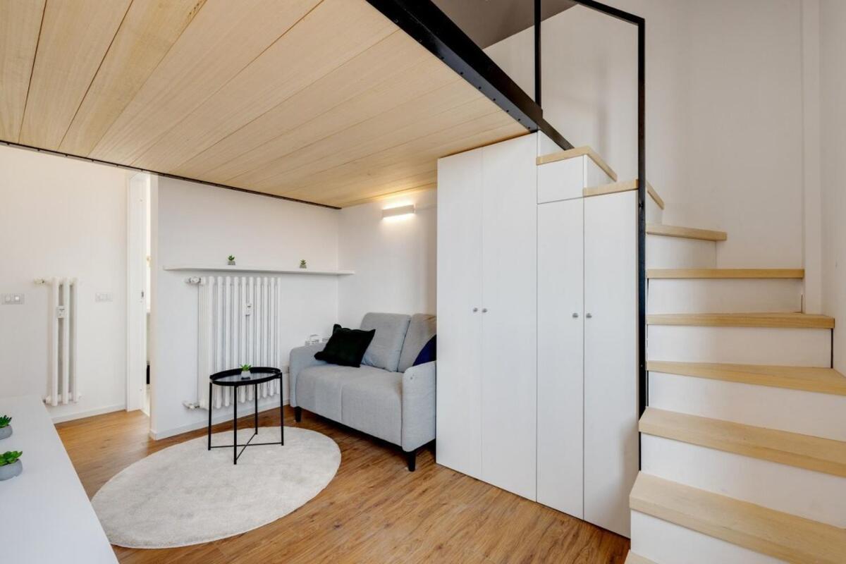 Homeby, Cozy Penthouse Apartment Milan Exterior photo