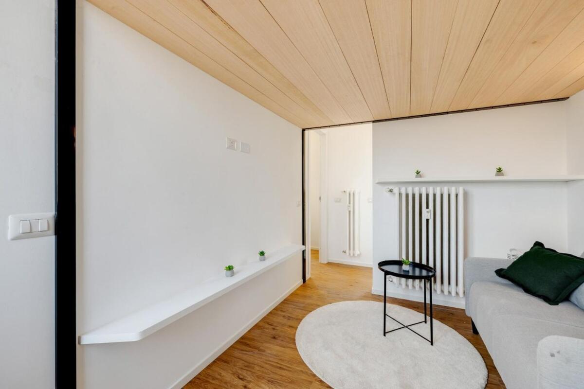 Homeby, Cozy Penthouse Apartment Milan Exterior photo
